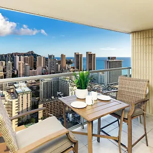 Ocean & Diamond Head View At Waikiki Apartment