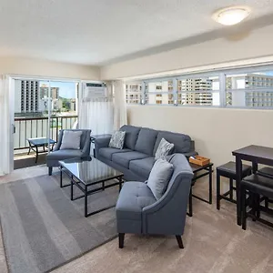 Ocean View From Lanais-2 Blocks To Waikiki Apartment